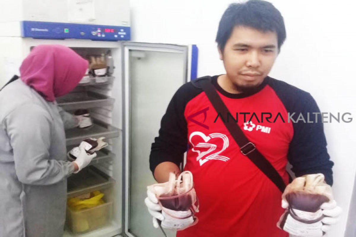 Ingin dapat hadiah sepeda motor? Ayo donor darah