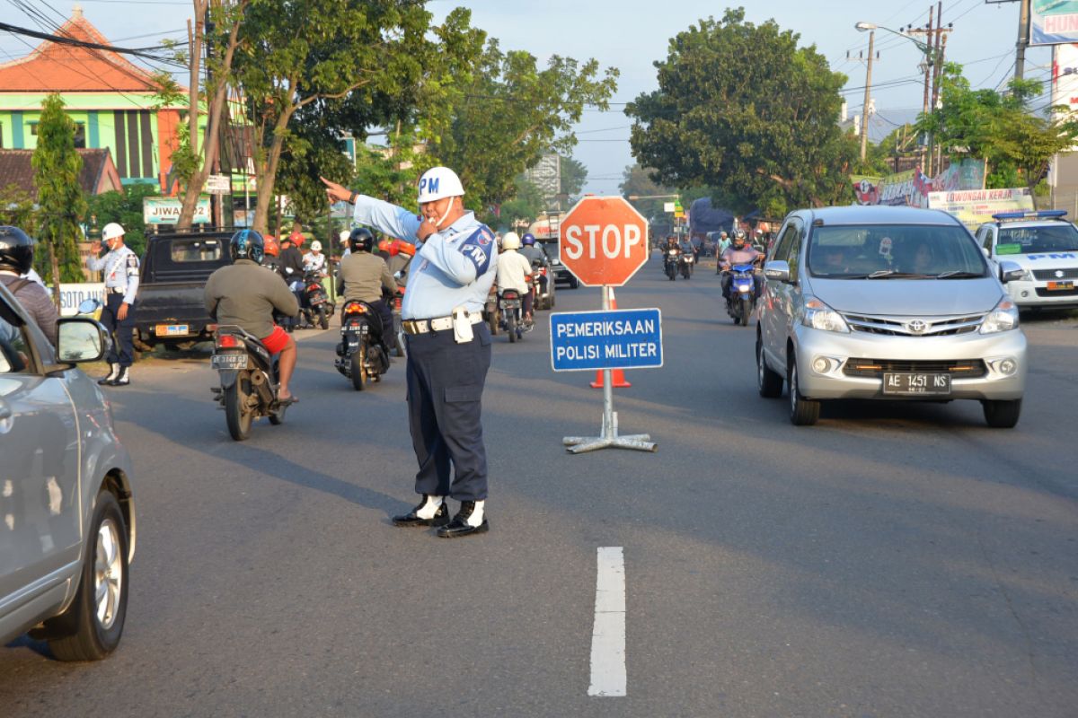 Tim Gabungan Pom Razia Anggota