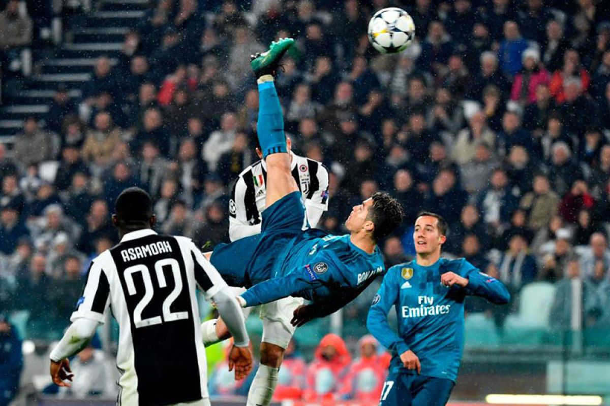 Resmi ! Ronaldo hengkang ke Juventus