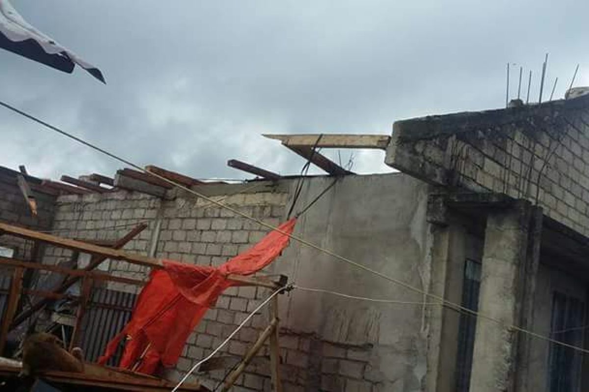 Puting beliung rusak rumah warga Kakas-Minahasa