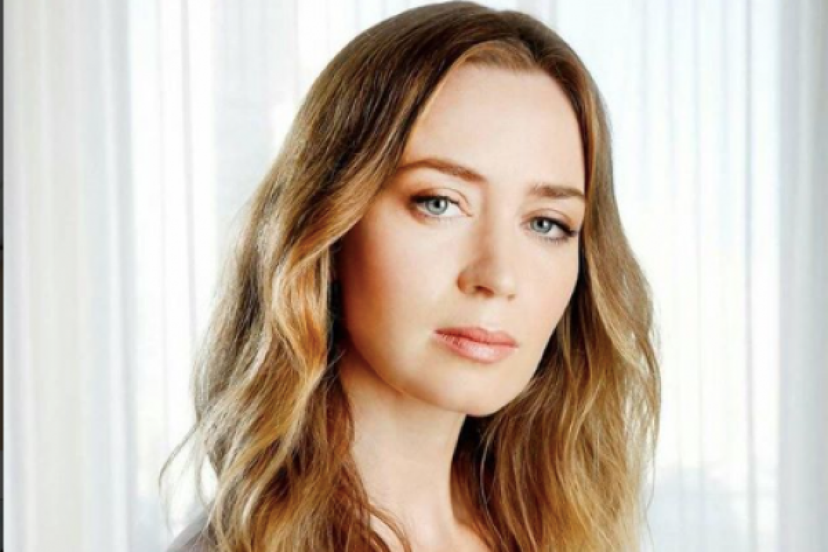 Emily Blunt dulu ditindas gara-gara gagap