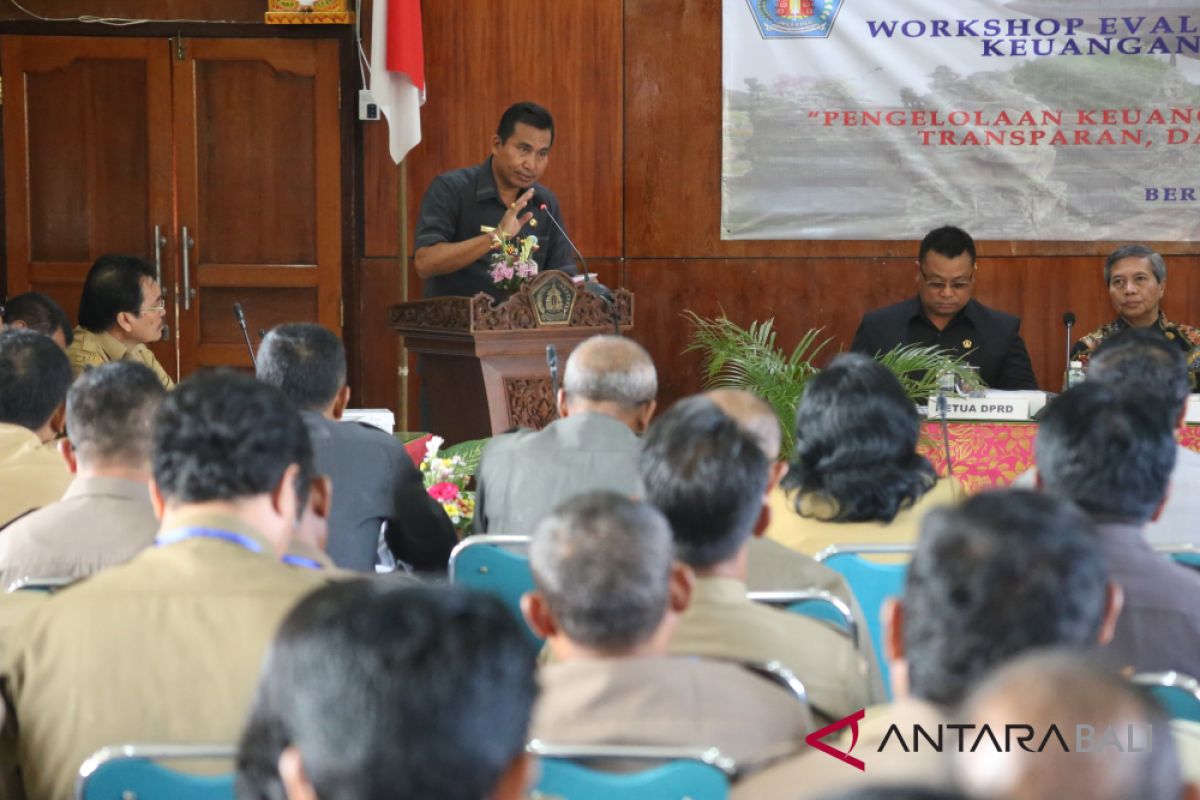 Pjs Bupati Klungkung tinjau proyek infrastruktur