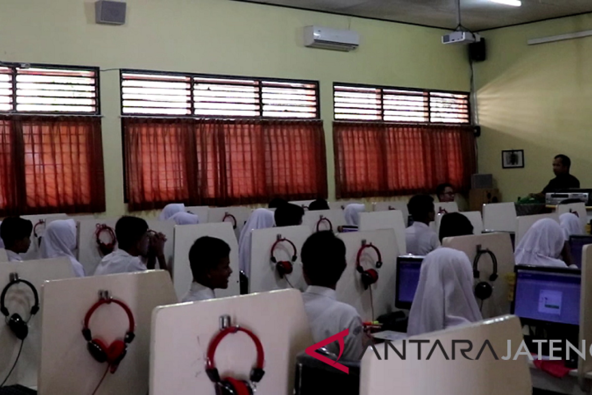 Gangguan jaringan, UNBK SMP di Temanggung mundur 30 menit