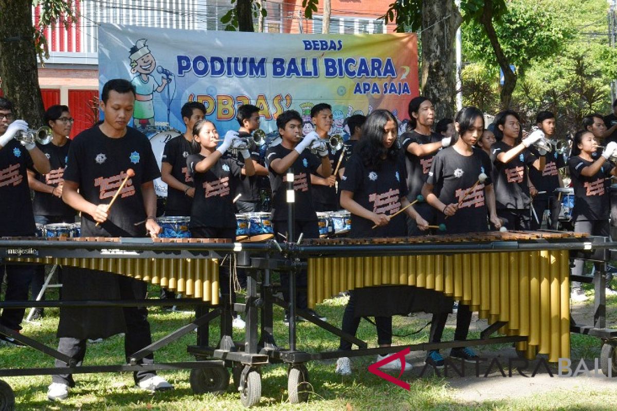 Universitas Warmadewa meriahkan Podium Bali Bebas Bicara