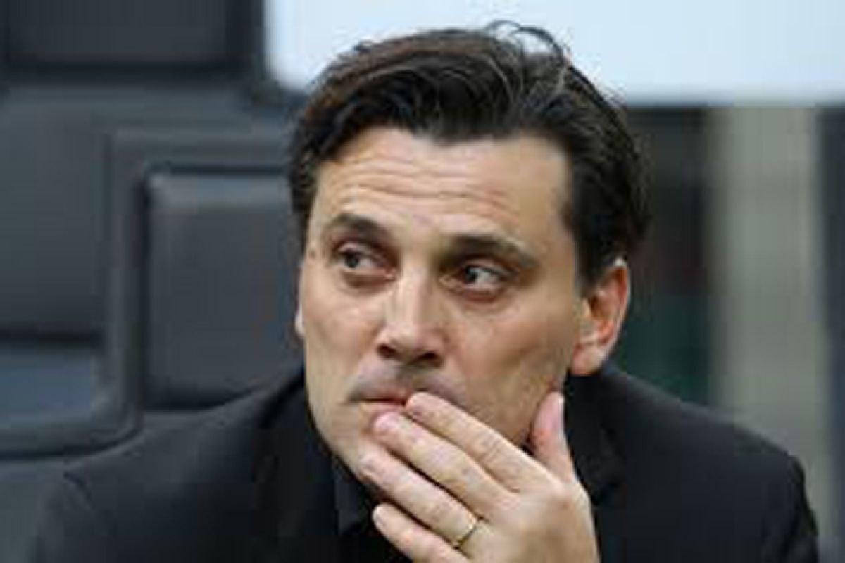 Fiorentina konfirmasi bakal pertahankan Montella sebagai arsitek tim