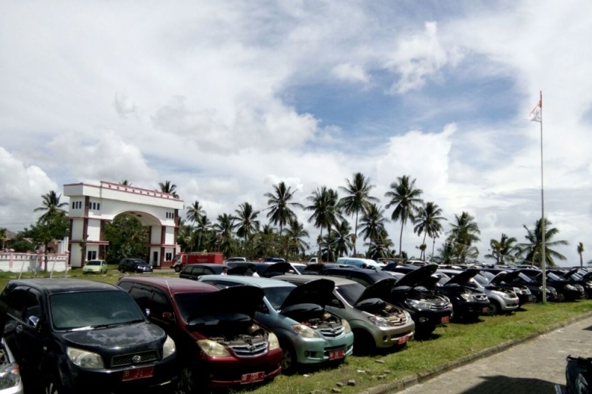 Kendaraan dinas Pemkab Minahasa Tenggara menunggak pajak