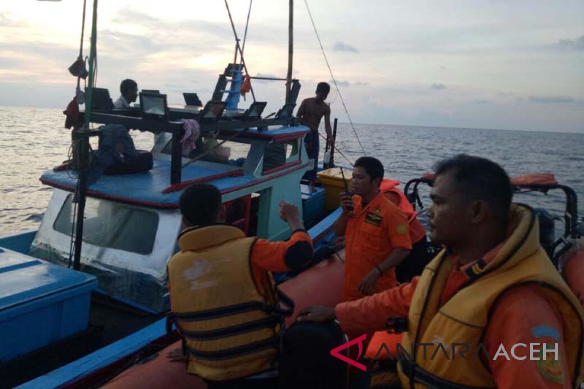 Boat tenggelam dua nelayan Aceh Utara selamat