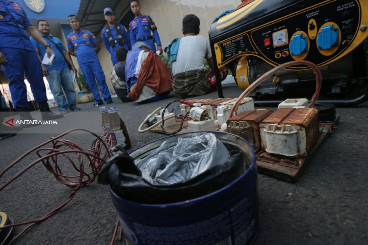 Polisi Tangkap Nelayan Madura karena Gunakan Bom