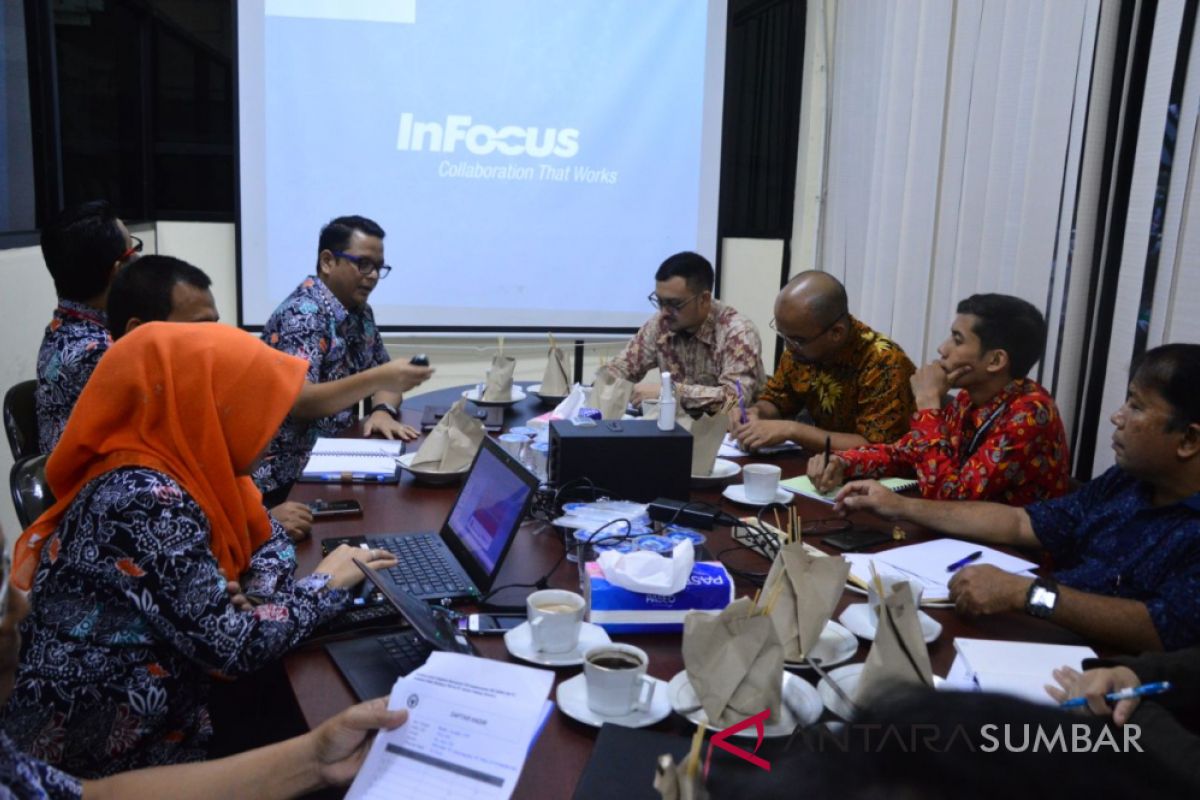 Krakatau Steel belajar penerapan program CSR ke PT Semen Padang