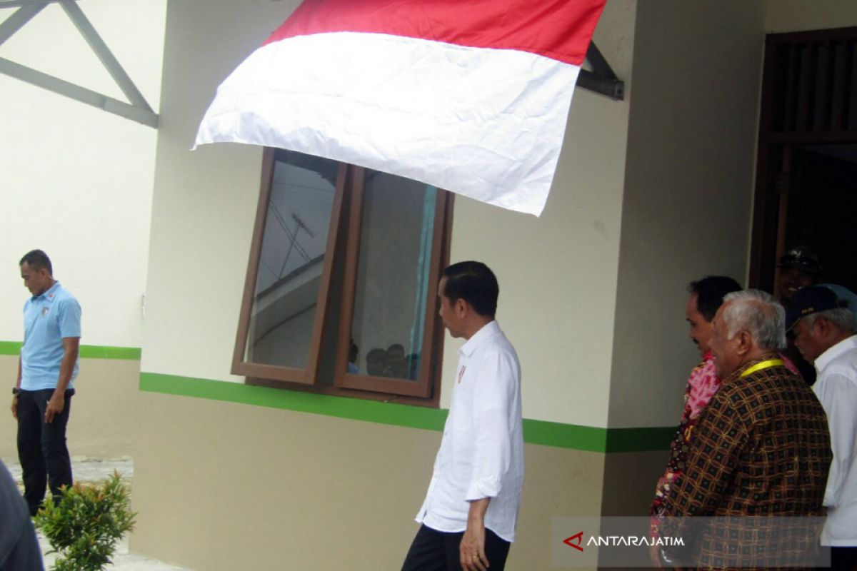 Video - Jokowi Tinjau Perumahan Nelayan Pangandaran