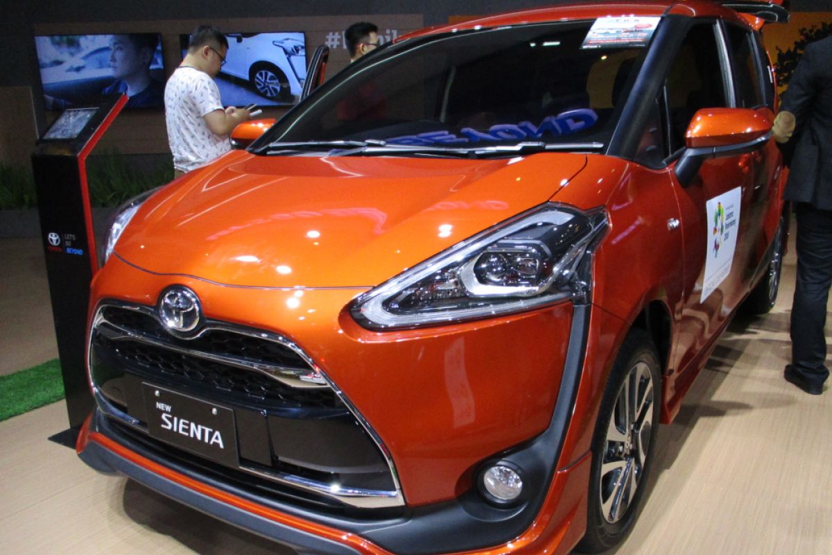 Toyota Sienta didiskon lebih dari Rp 30 juta di IIMS
