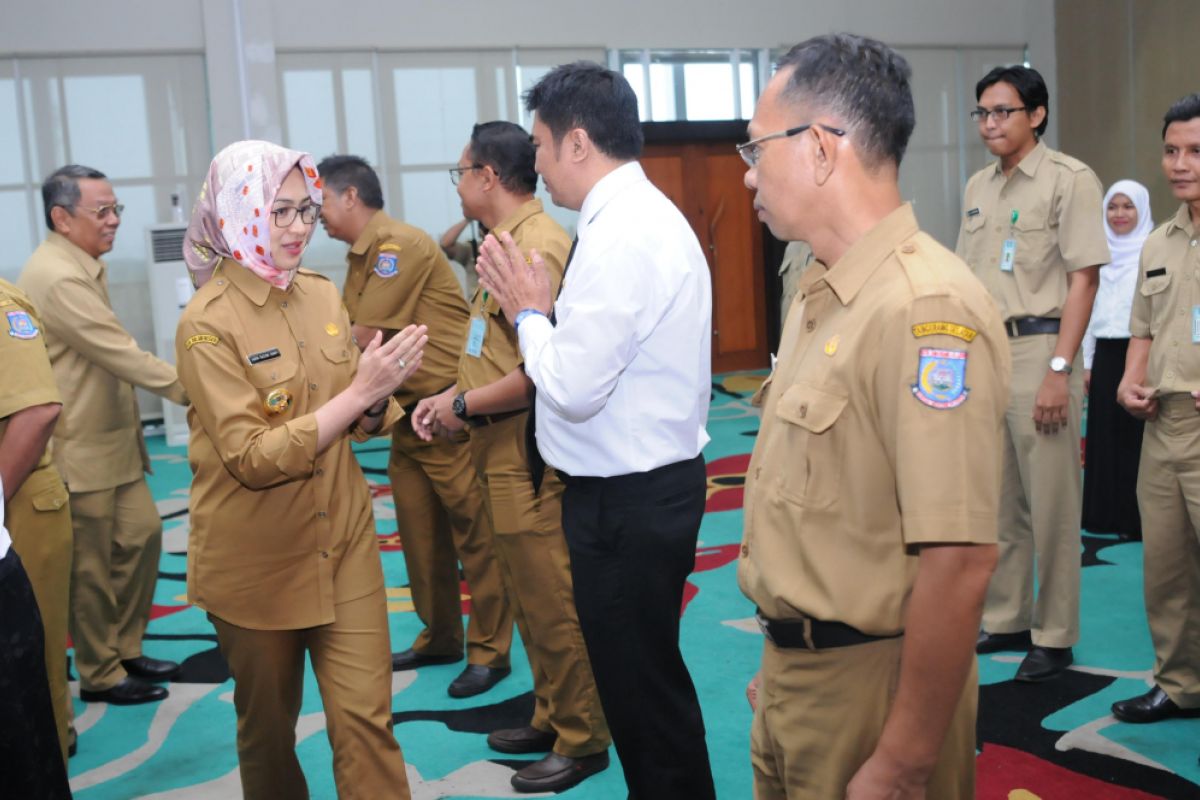 Airin Lantik Puluhan Pejabat Pratama Dan Pengawas