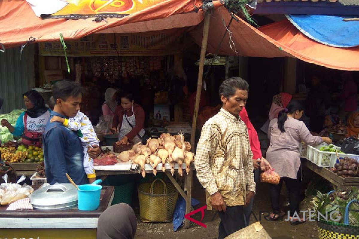 Pascagempa, aktivitas Pasar Kalibening Banjarnegara berjalan normal