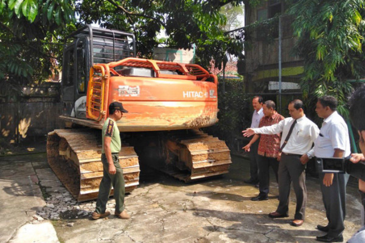 Dishut amankan alat berat di kawasan hutan