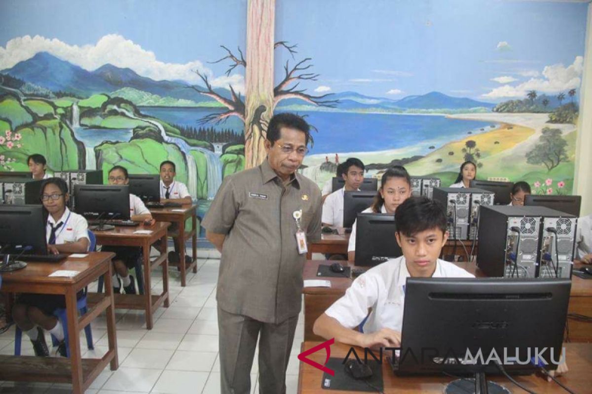 6.676 murid SMP di Ambon ikut UNBK