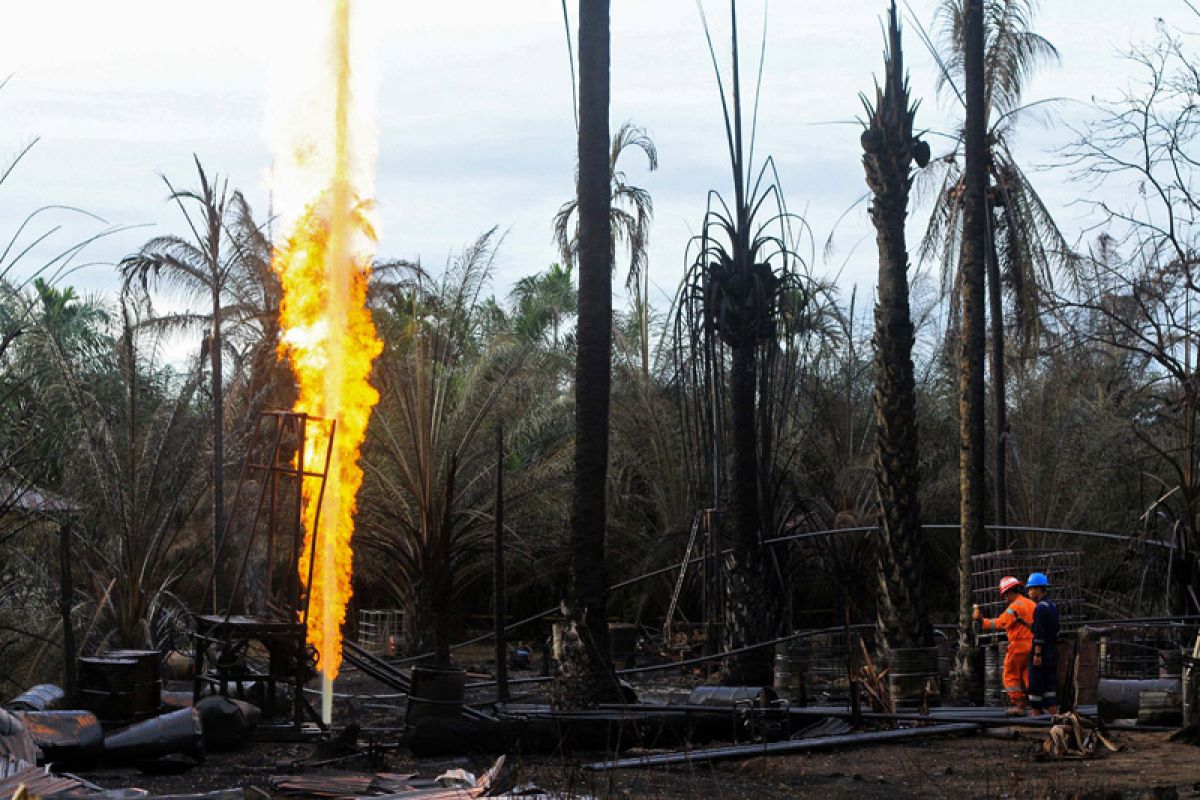 Death toll in Aceh`s oil well explosion increases to 21