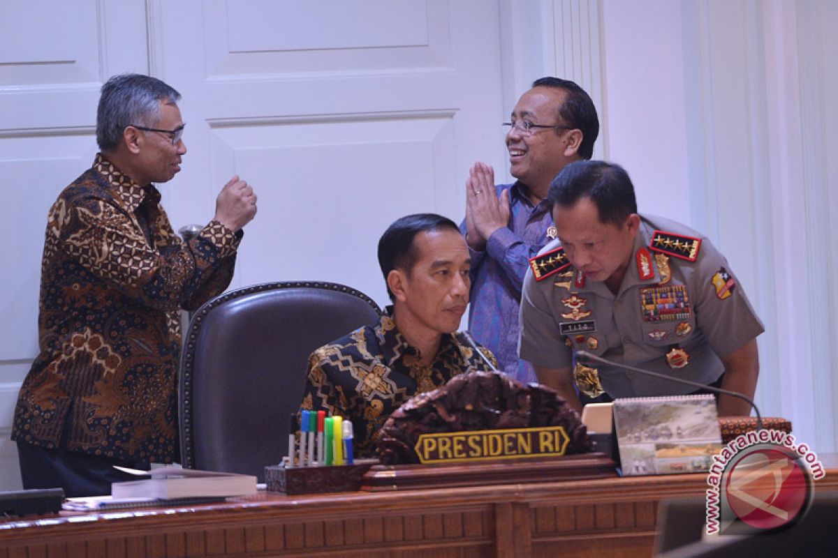 Presiden tekankan peningkatan komunikasi publik awasi PSN