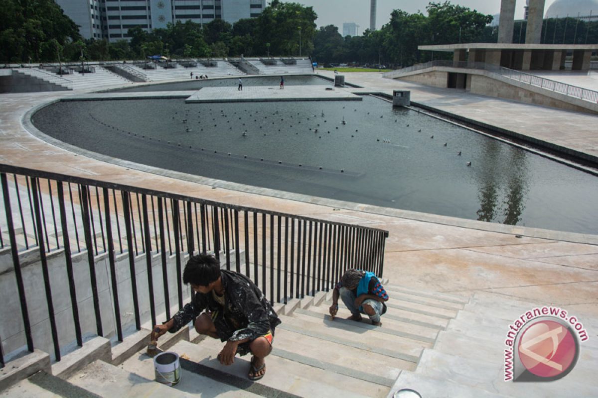 Jakarta plans to build 10 new parks