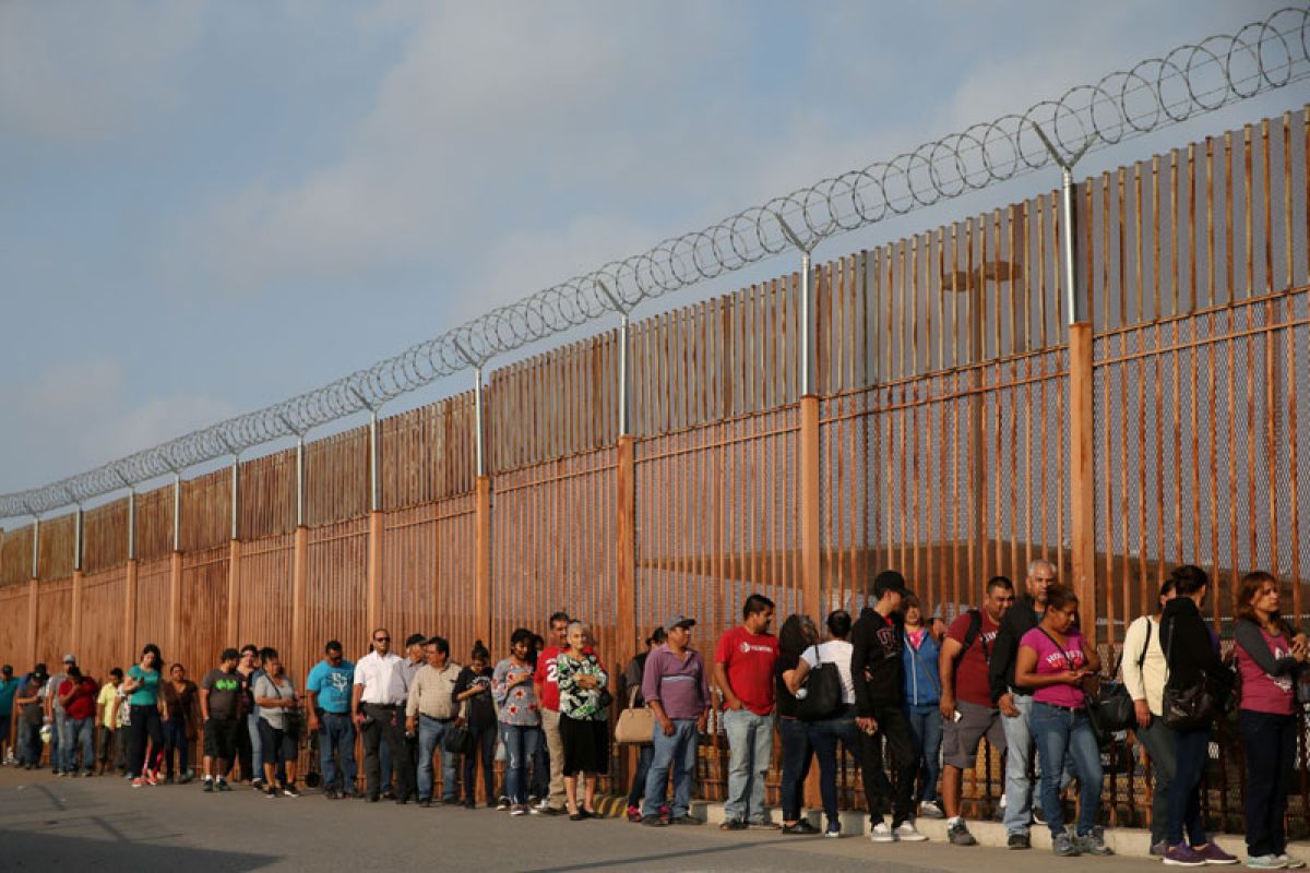 Pentagon setujui 320 personel tambahan ke perbatasan Meksiko