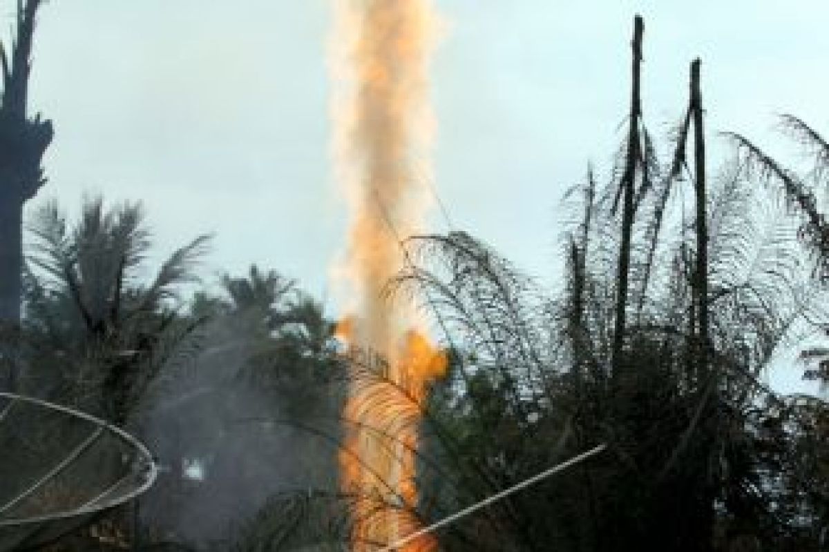 Lima rumah ludes terbakar akibat sumur minyak