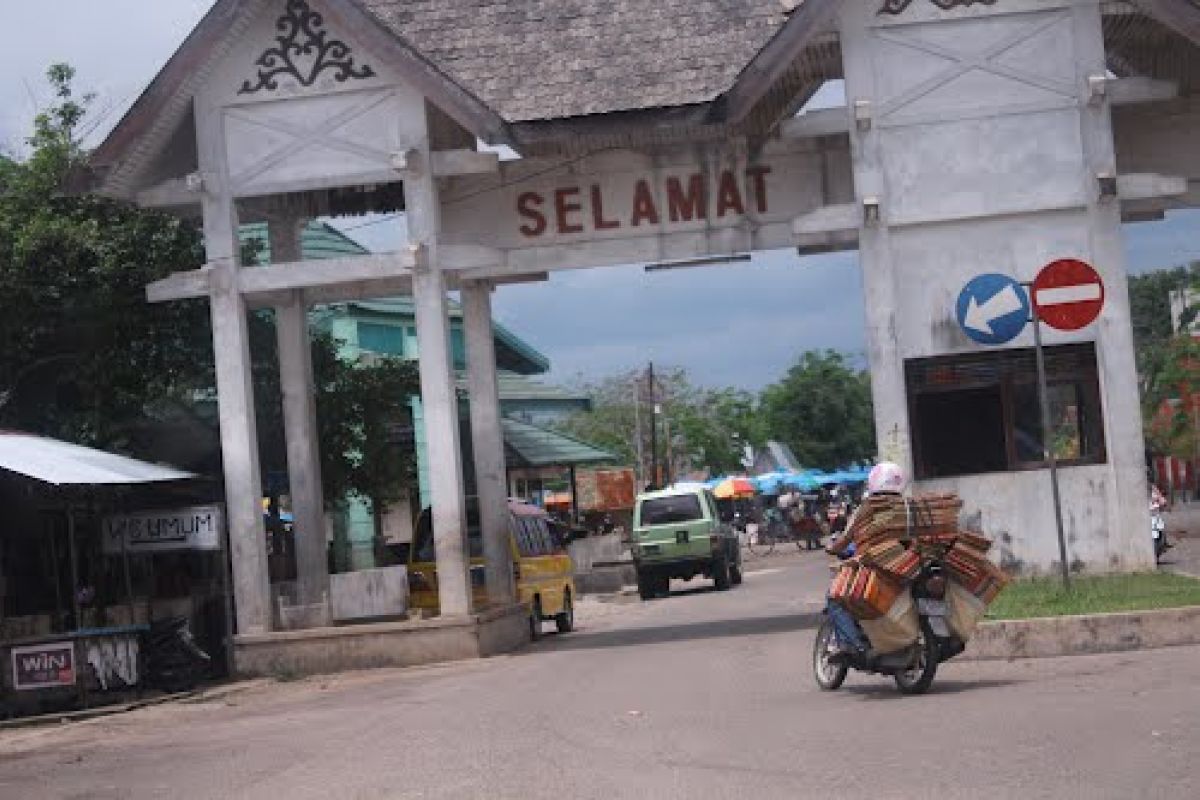 Realisasi Pembangunan Pasar Modern Barabai 80 persen