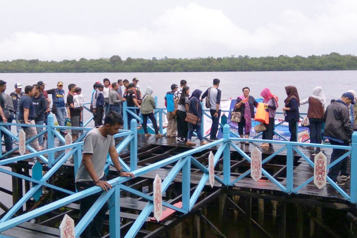 Wisatawan keluhkan pelabuhan  wisata Sagonta rusak