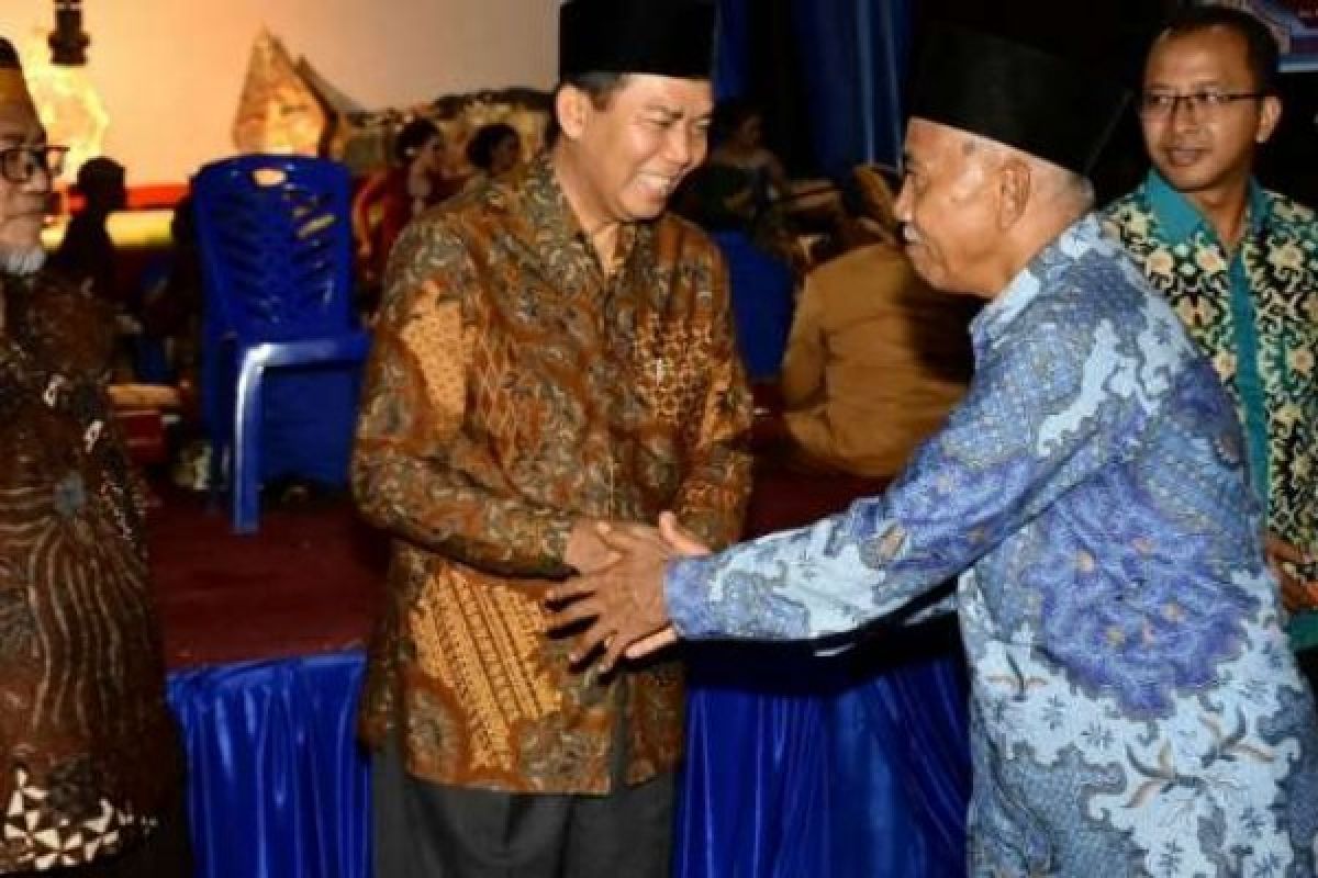 Dumai Bergemuruh dengan Wayang Semalam Suntuk, Warga Jawa Pacitan Siap Menangkan Firdaus-Rusli