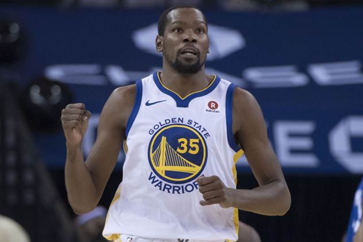 Warriors rampas game pertama final Wilayah Barat