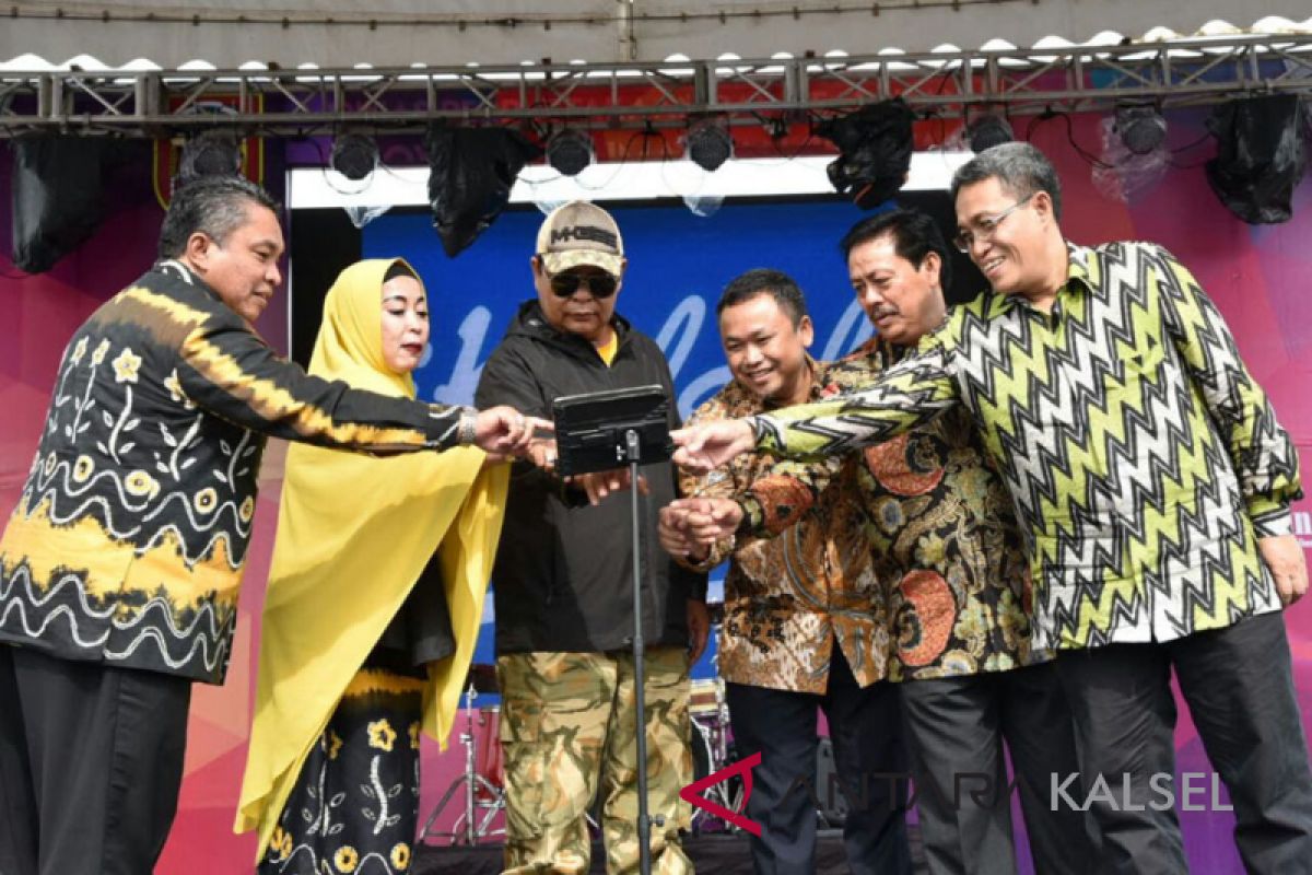 Gubernur Kalsel kampanyekan program masyarakat gemar membaca