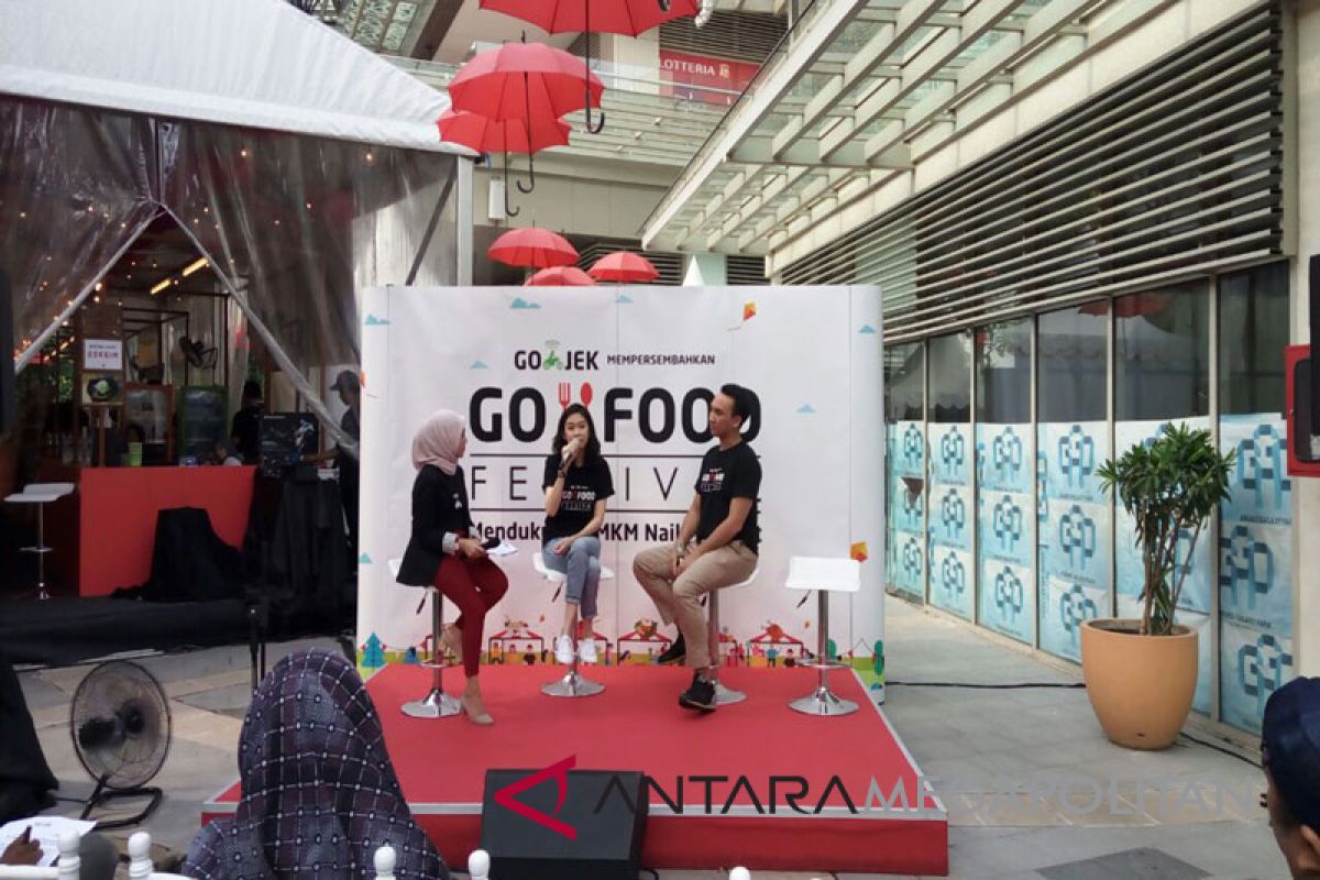 Martabak dan ayam geprek dominasi antaran Go-Food