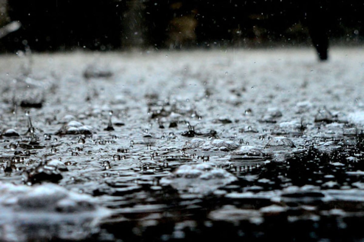 Waspadai potensi hujan lebat di Indonesia