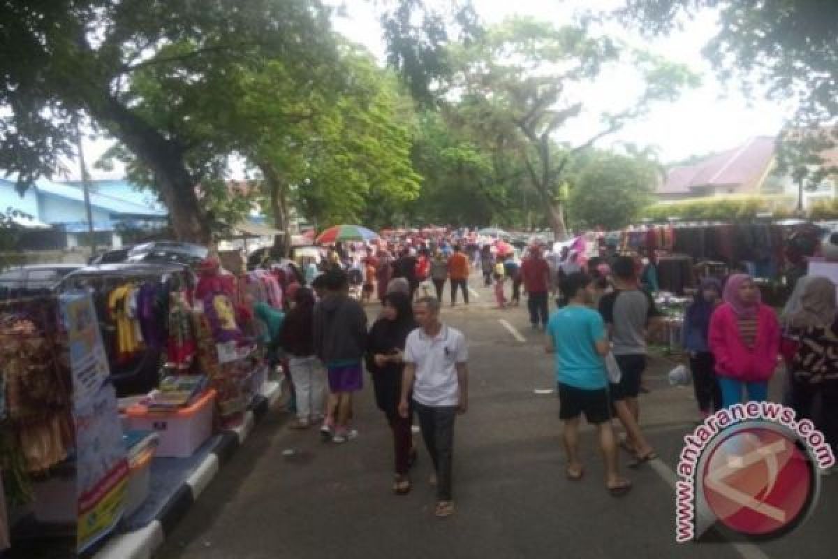 Kawasan "Car Free Day"  Palembang dipadati pedagang