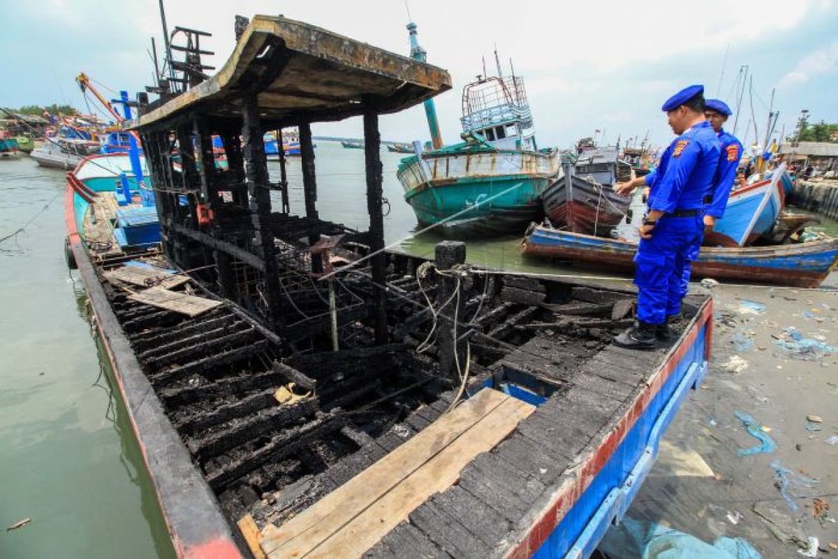 Kapal sitaan BNN dibakar