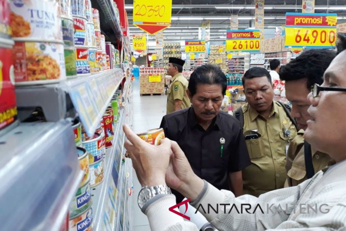 Legislator Kapuas apresiasi tim pemda sidak produk ikan kaleng