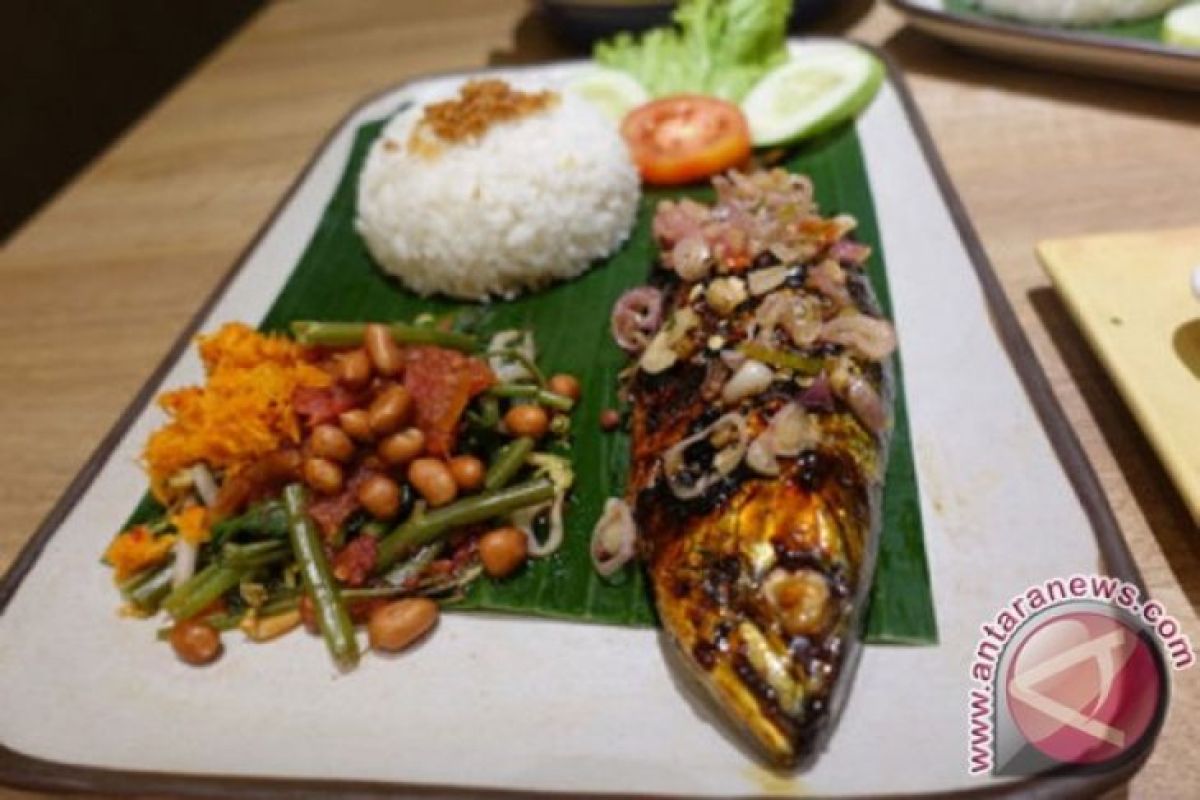 Wisatawan mancanegara tertarik Makassar Culinary Night