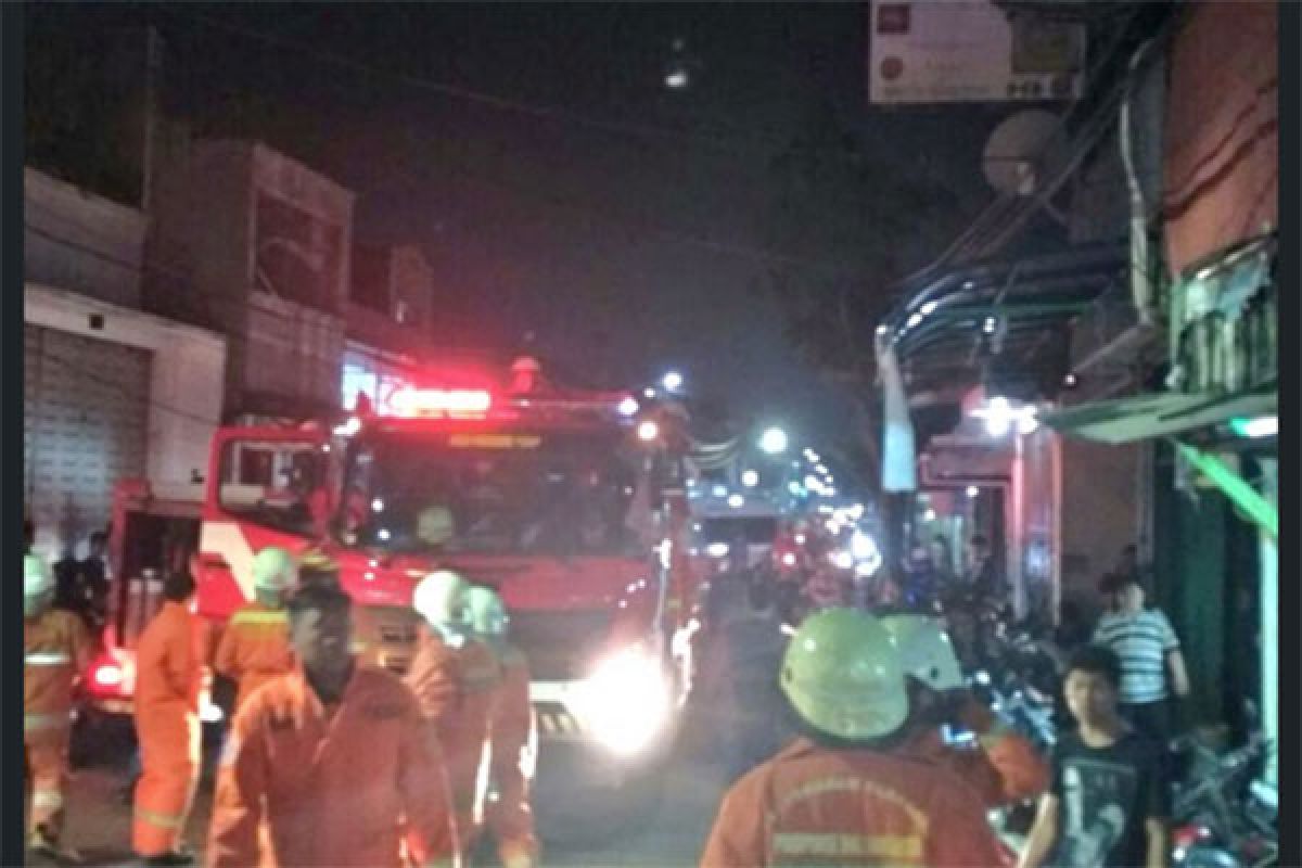 15 rumah terbakar di kelurahan Krendang