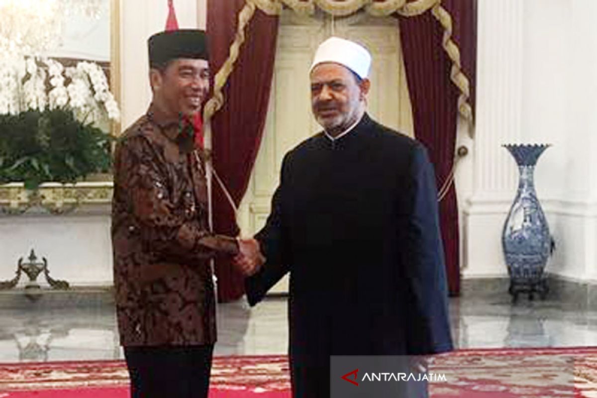 Jokowi Terima Kunjungan Grand Syeikh Al-Azhar (Video)