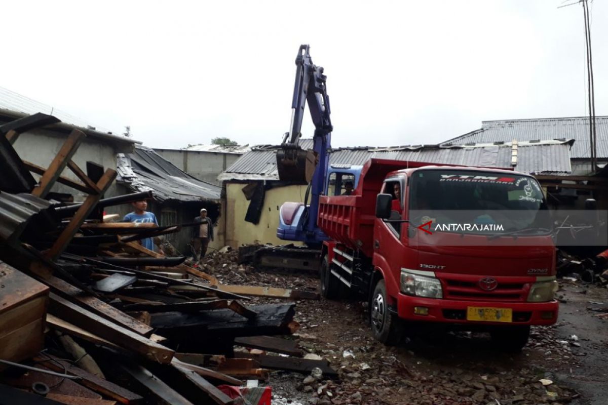 Jokowi Bantu Sewa Rumah Korban Gempa Banjarnegara (Video)