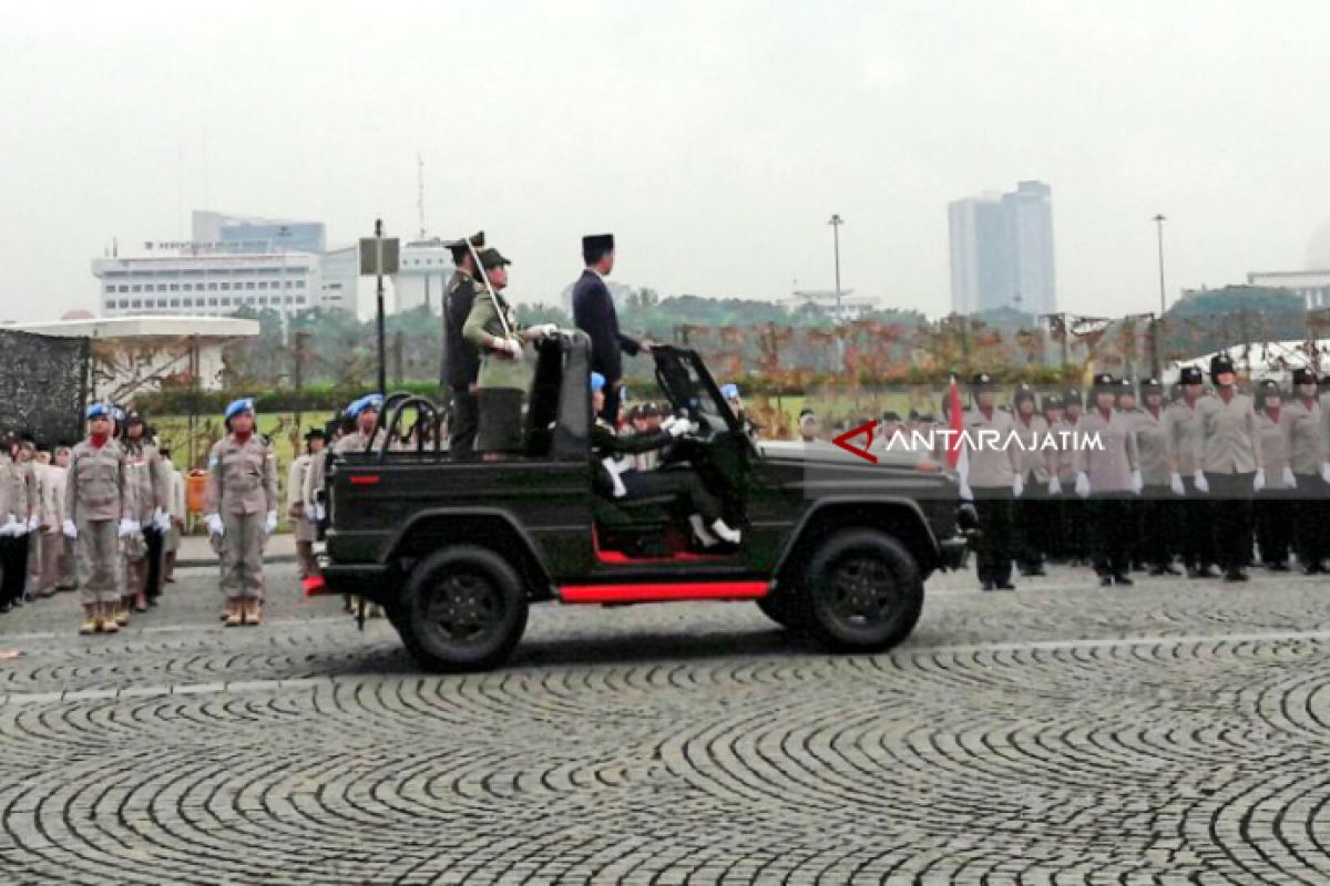 Korps Wanita TNI-Polwan Diajak Presiden Jaga Semangat Kartini (Video)