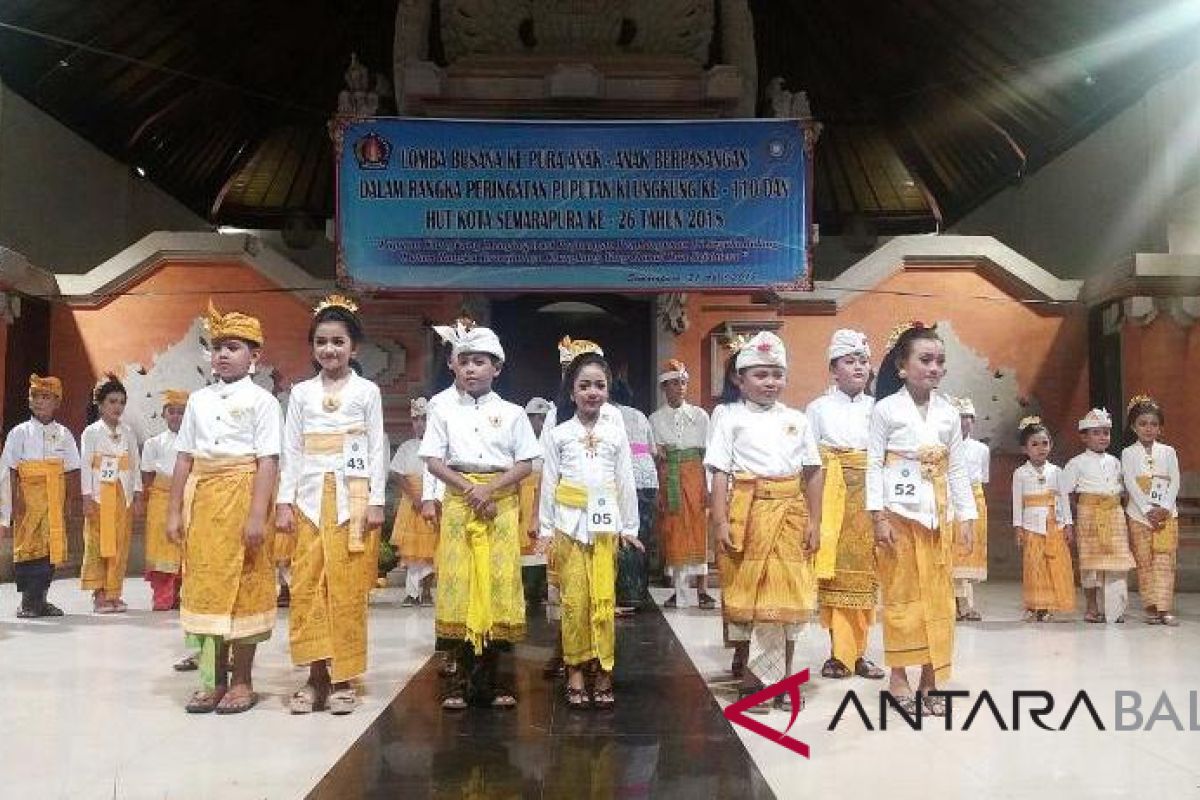 108 anak ikuti lomba busana adat Klungkung