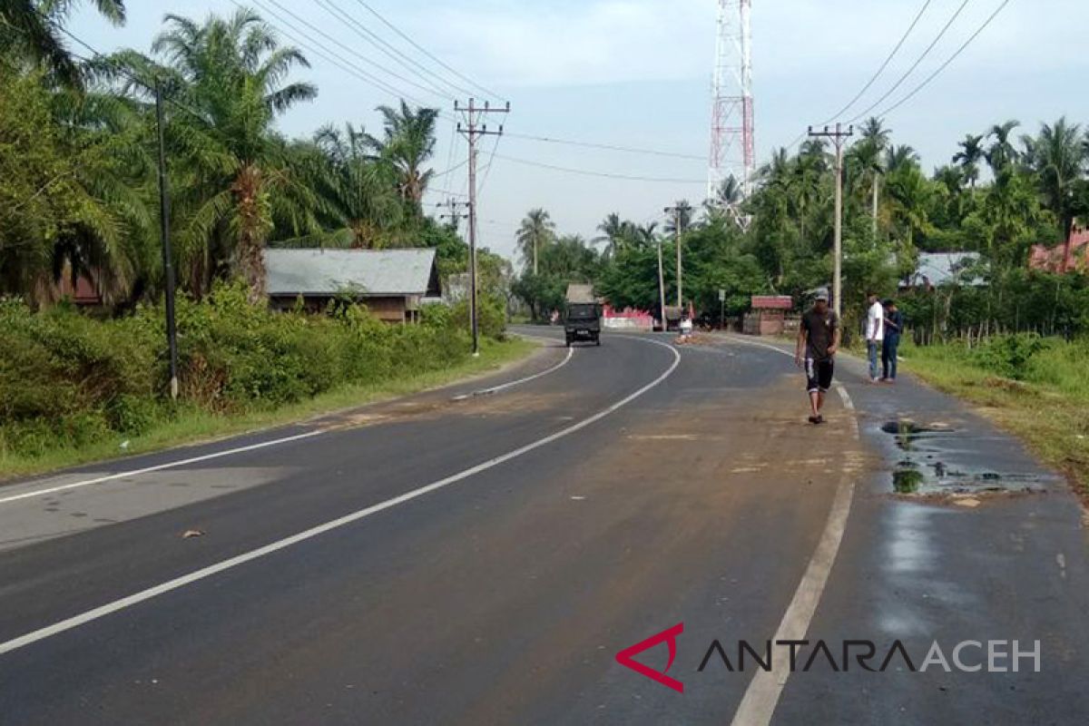 Tumpah minyak makan korban di Aceh Timur