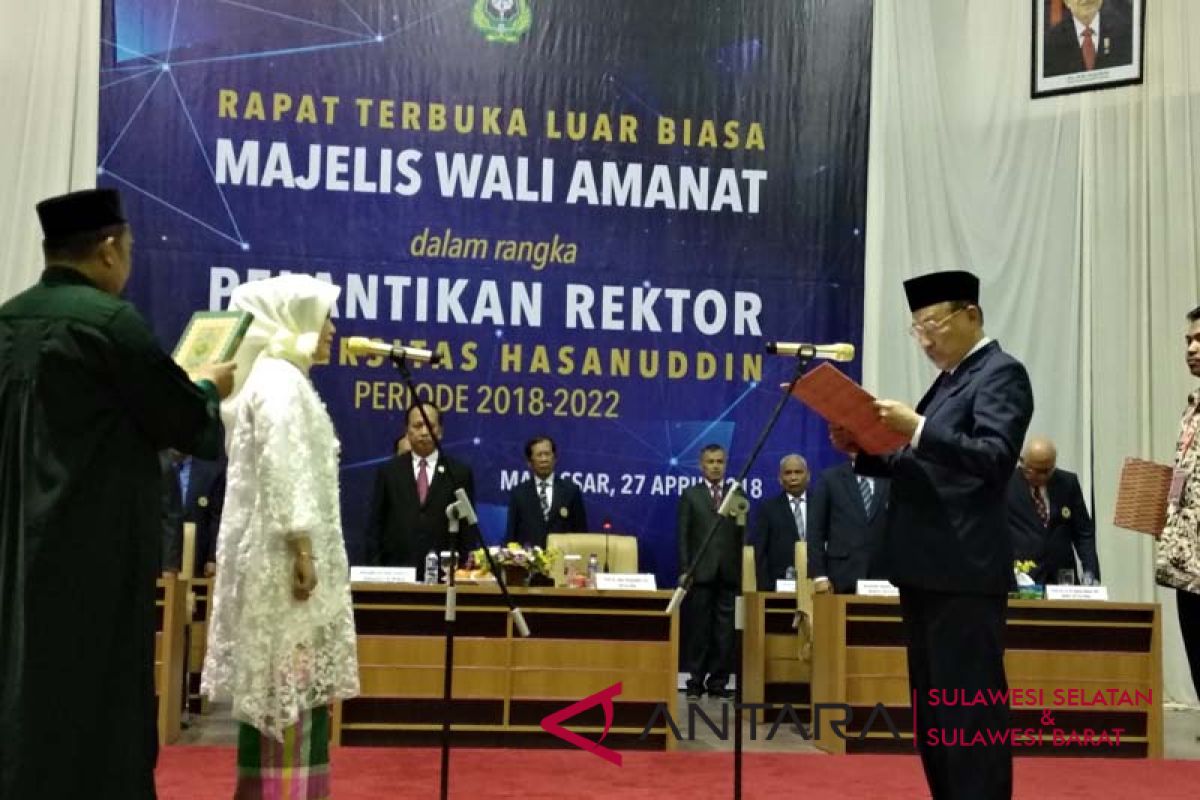 Pelantikan Rektor Unhas diwarnai berbagai rekor