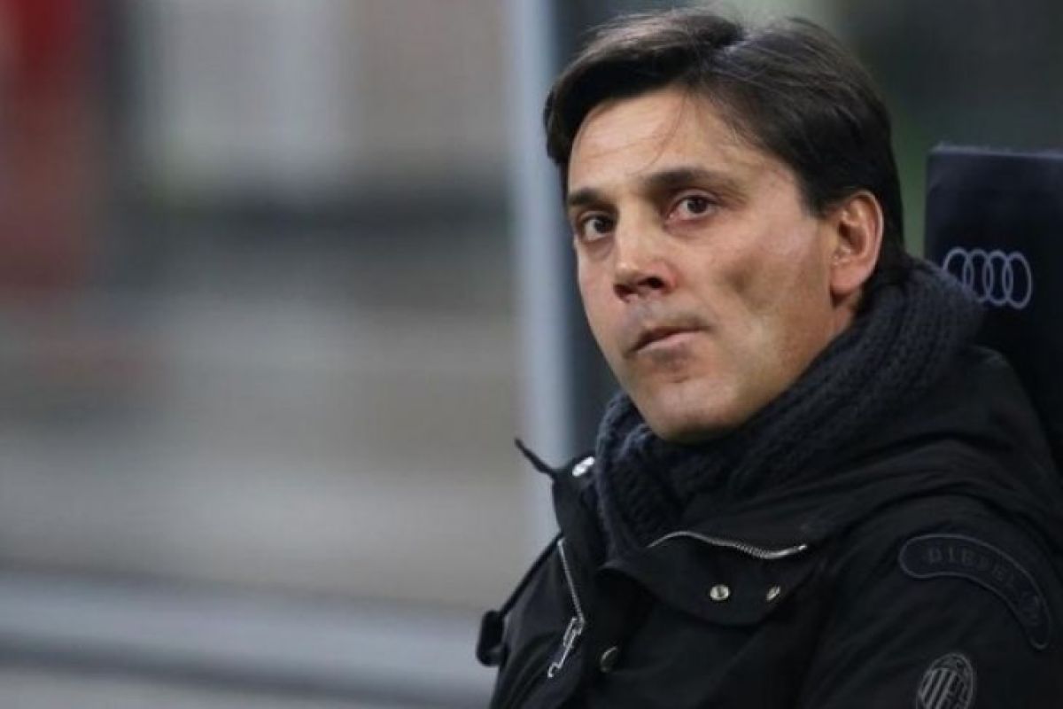 Sevilla pecat Vincenzo Montella