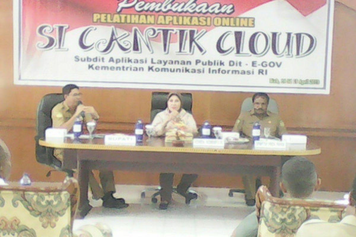 Kemkominfo dan Pemkab Biak Numfor sediakan aplikasi perizinan "Si Cantik Cloud"