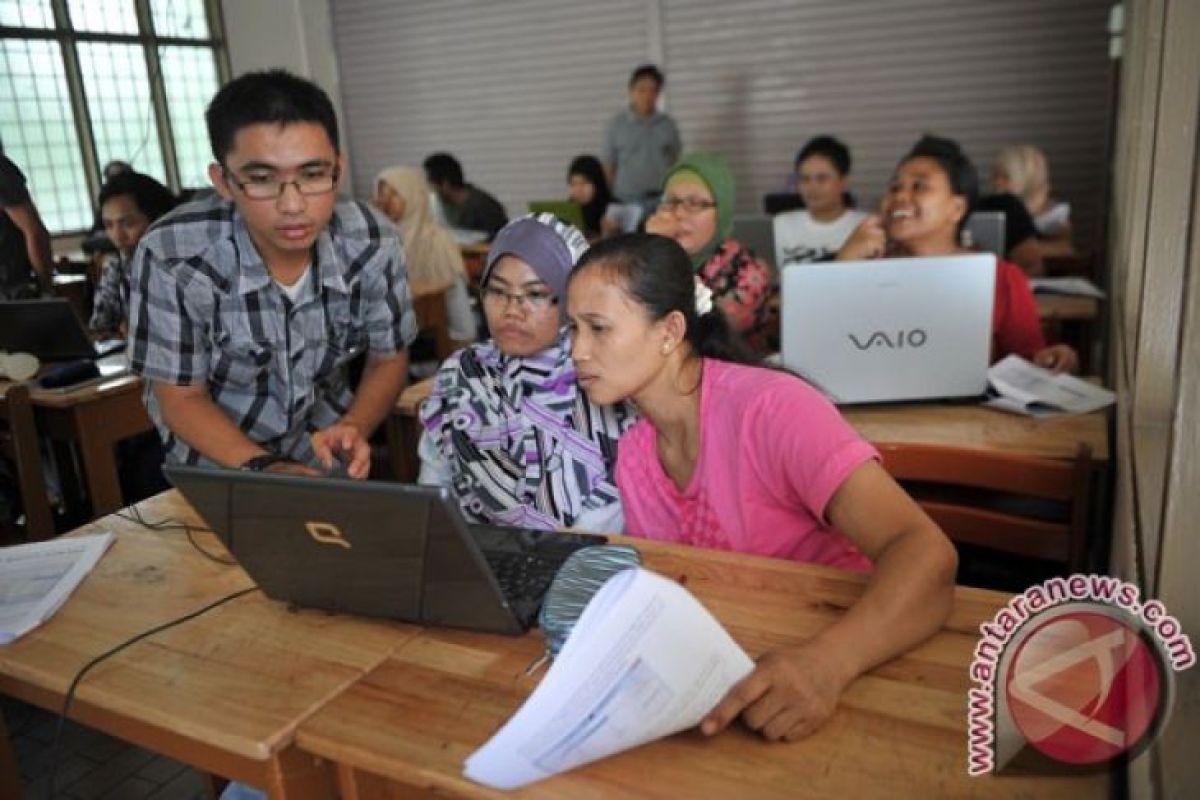 Mamuju latih kemampuan ASN bidang teknologi informasi