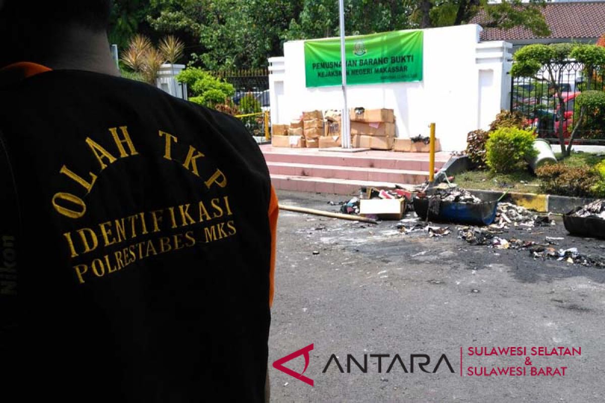 Analis: ledakan di kejari kesalahan pemusnahan baterai