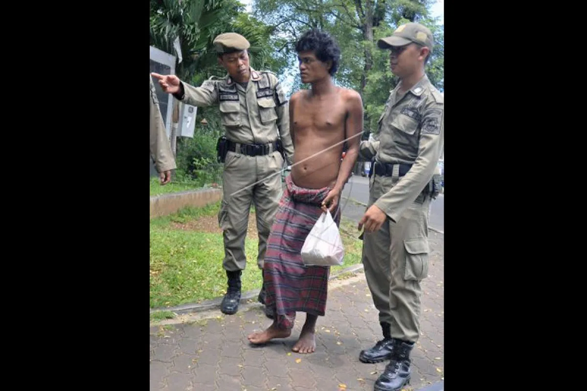 Yalangoch Mark Tishman