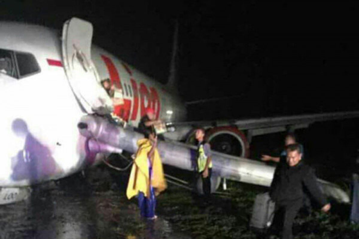 Penumpang akui Lion Air memaksa mendarat