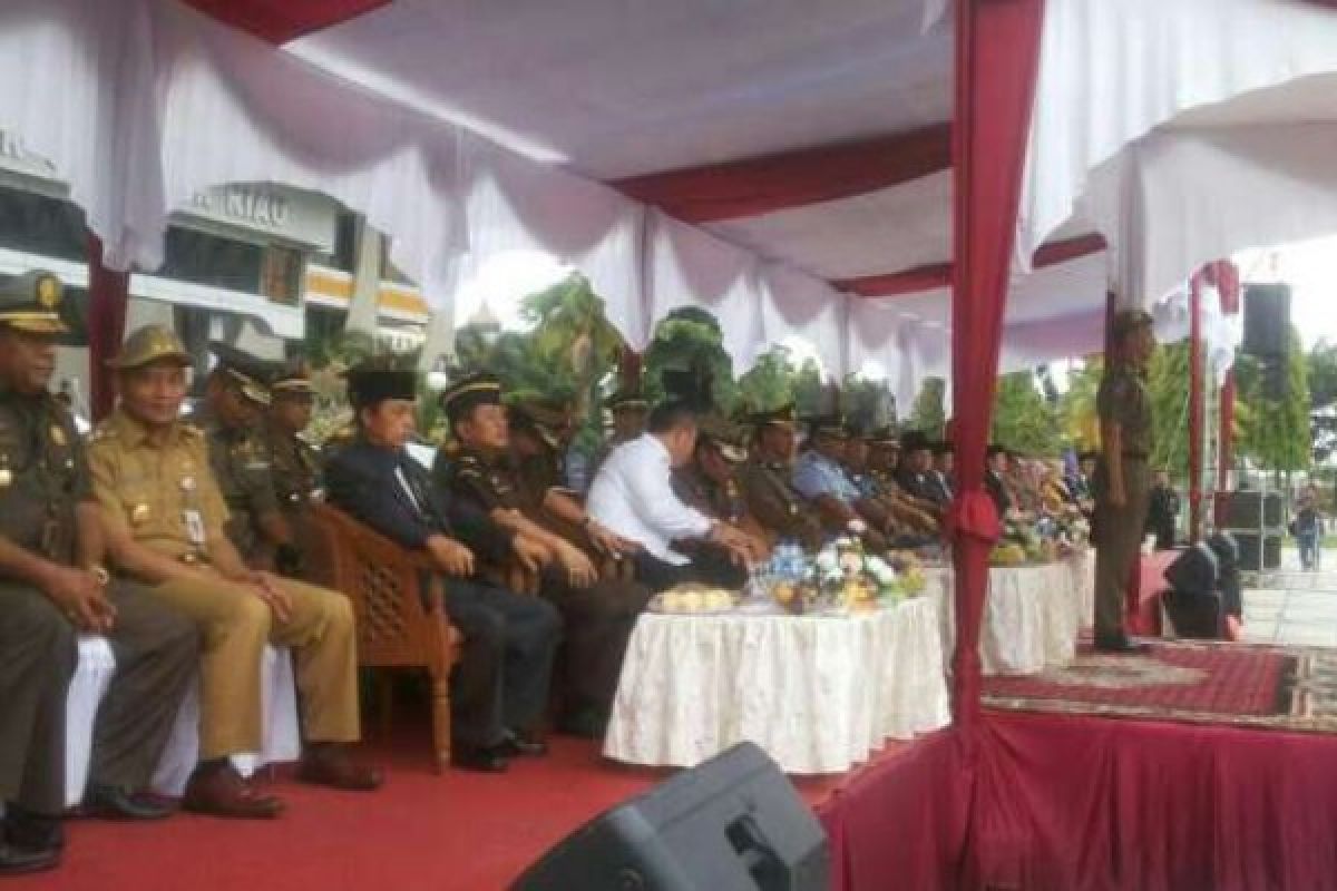 Plt Bupati Rohil Hadiri Peringatan HUT ke-58 Satpol PP dan Satpam di Pekanbaru 