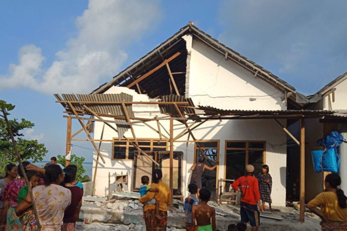 Puting Beliung Rusak 33 Rumah di Sumenep